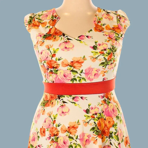 Vintage Modcloth Dress in Antique Roses - Picture 2 of 3